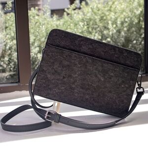 Sustainable Cork Handbag – Lightweight, Stylish, Limited Edition